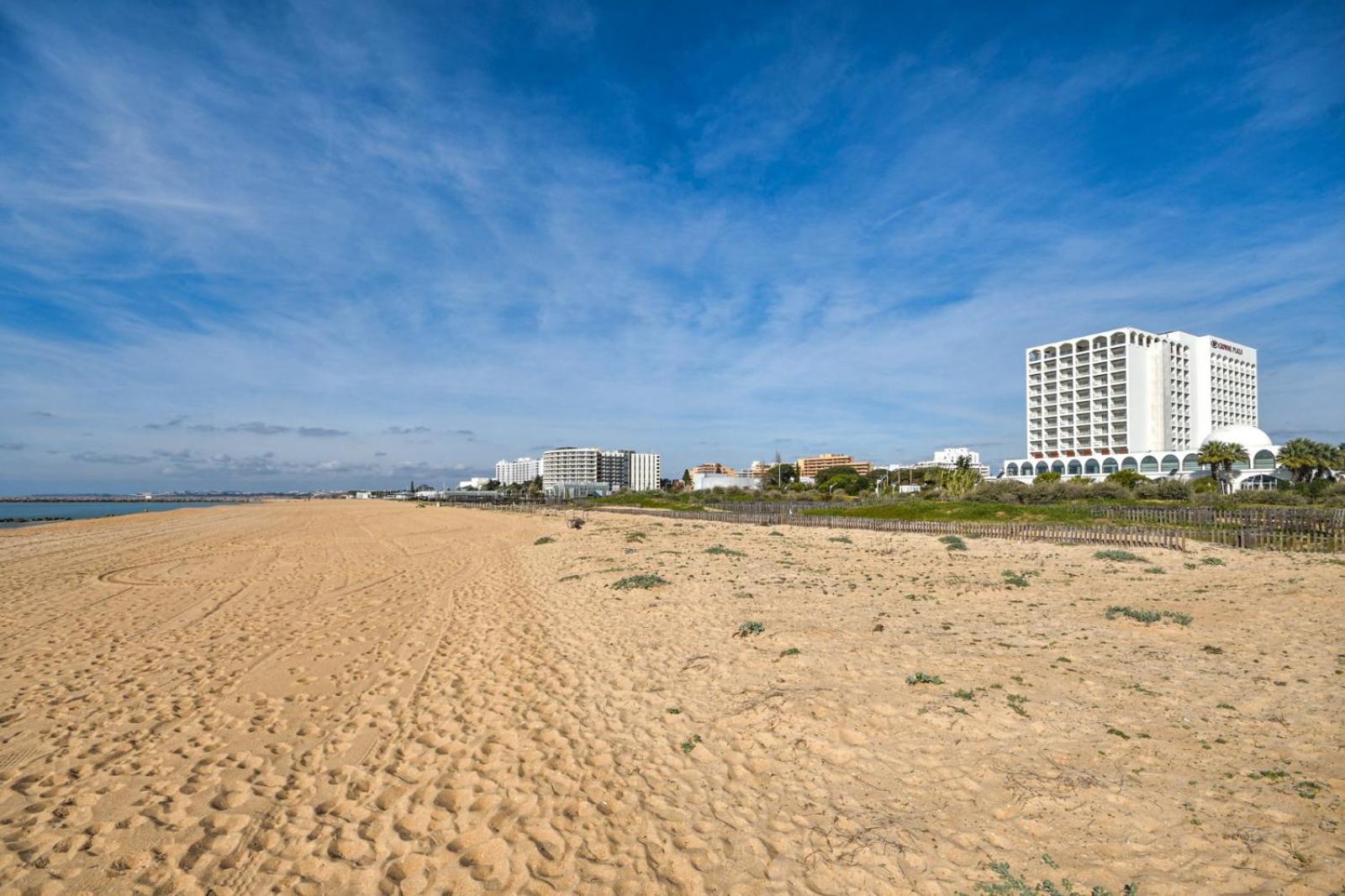 Vila Atlantida - Vilamoura-Quarteira Holiday Home - Beach At 250 Mts Екстер'єр фото