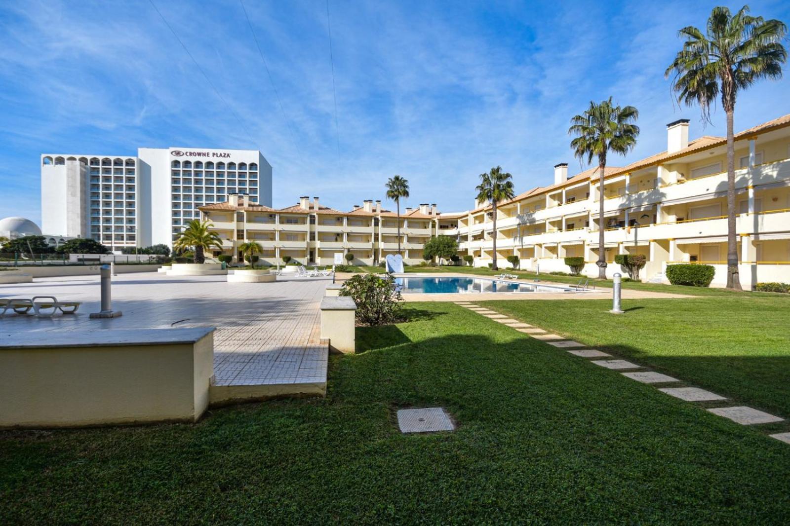 Vila Atlantida - Vilamoura-Quarteira Holiday Home - Beach At 250 Mts Екстер'єр фото